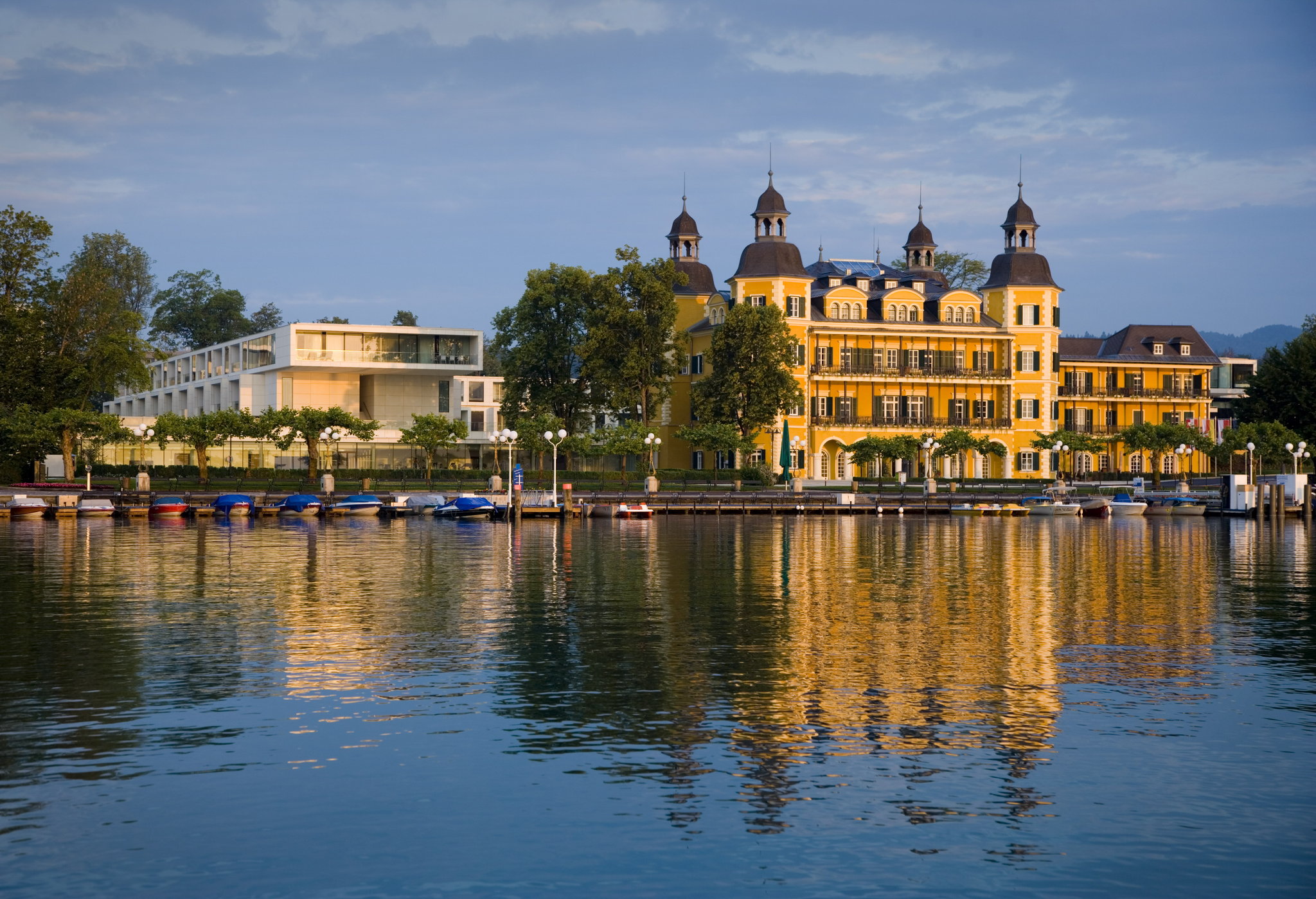 SCHLOSSHOTEL VELDEN